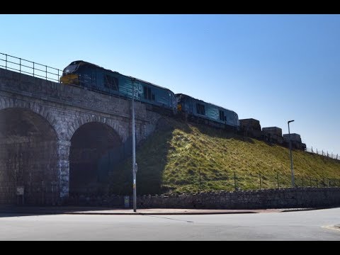 #888: [Flask] DRS Class 68016 & 68017 pass Old Colwyn (10/05/17)