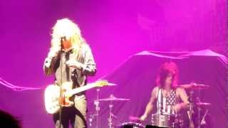 We The Kings - Kiss Me Last @ Zénith de Nantes le 22 04 2012