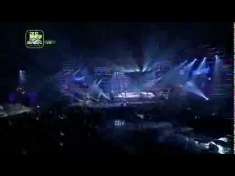 2NE1 - I LOVE YOU (2012 MELON MUSIC AWARDS LIVE) [HQ]
