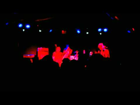 POUNDERS - SCREAM AND LET IT GO (LIVE)