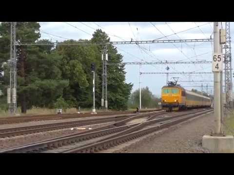 162.114-3 (vlaková) a 162.116-8 (postrková) na vlaku IC 1009 RegioJET