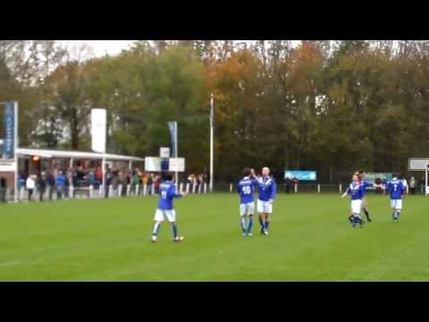 DBGC-SSS 9-11-2013 Jeroen Sep scoort de 1-0.