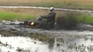 preview picture of video 'Saskatchewan field - deep mud at it's best'