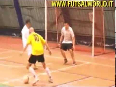 14/8/11 calcio a 5/futsal : Nicotra VS Arred.Cortinovis Ranica...gol,falli,azioni,ecc.....
