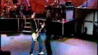 Shiver-Maroon 5 Live Friday 13th