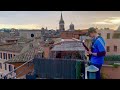 Coronavirus, suona Ennio Morricone su Piazza Navona deserta, l'assolo del chitarrista è da brividi - La Stampa Coronavirus, suona Ennio Morricone su Piazza Navona deserta, l'assolo del chitarrista è da brividi