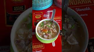 Download lagu Kuliner Kota Solo Soto Kwali Daging Sapi Pak Gino #food #culture #cooking #surakarta mp3