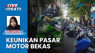Potret Hari Kamis di Amuntai Hulu Sungai Utara, Ratusan Motor Bekas Berjejer di Bahu Jalan