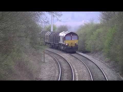 66175 on the 6m86 steel coils passing Wormbridge 1 4 2011
