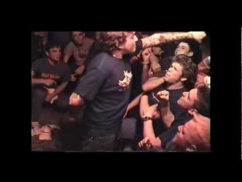 DEATH THREAT LIVE @ CHE CAFE 5-18-02 PT 1