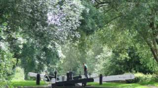 preview picture of video 'the staffordshire and worcestershire canal part 1'