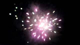 preview picture of video 'Vuurwerk - Oud en nieuw 2010/2011 00:00'