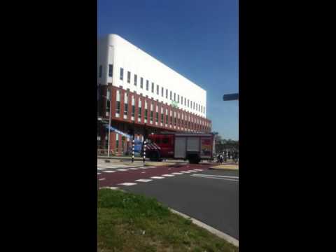 Brandweer 8034 met spoed naar ogs meting klein Zaandam
