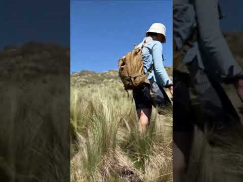 Comienza el sendero al Velo de la Novia, en el filo cordobés.