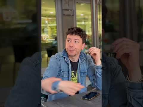 L’AMICO CHE TI TOCCA QUANDO TI PARLA #danielecondotta #comedy