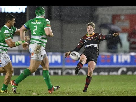 UNLUCKY! Last minute Dragons drop goal attempt hits both posts!