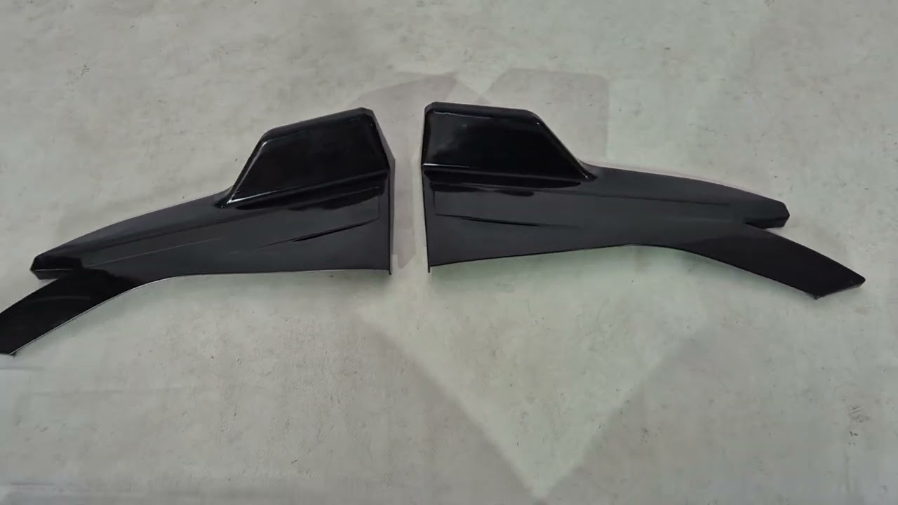 Универсальные накладки на боковые пороги Flap Тип-D (2 шт, черный глянец, ABS-пластик) Video 1