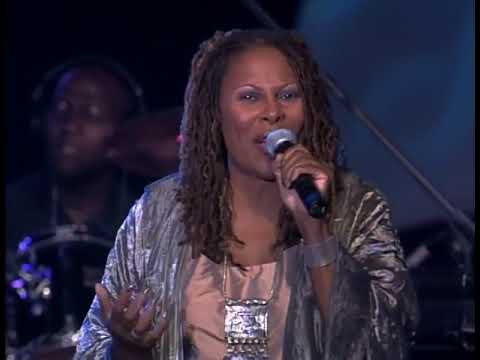 Brenda Russell Live: Ideal World, Piano in the Dark
