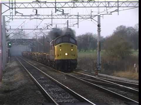 37712 Acton Bridge 6L31 1130 Carlisle Network Yard -  Crewe BH Yard 19 Dec 2002