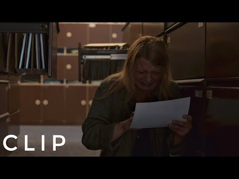 S2E4-Katarina finds Mikkel photo in 1986