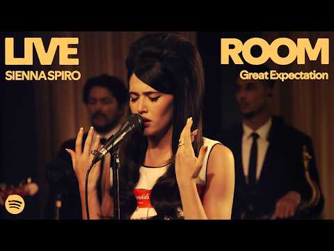 SIENNA SPIRO - Great Expectation (Live) | Spotify Live Room