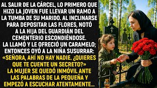 Al salir de la cárcel, lo primero que hizo la joven fue llevar un ramo a la tumba de su marido...