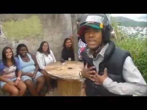 DIA-A-DIA  Com o Mc nego do boreL - (documenário) -