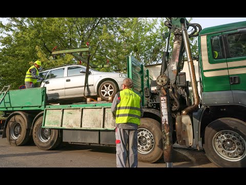 Roncsautók: túl sok értékes parkolóhelyet foglalnak