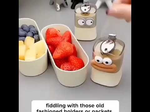 Plastic Love creattive automatic toothpick holder