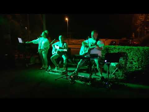 U2 ONE by ISA J & 25 FINGERS