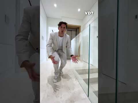 Стеклянное ограждение лестничного холла