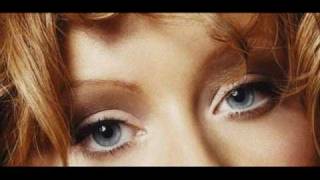 Dreamy Eyes - Christina Aguilera + Lyrics