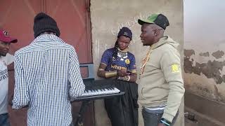 Download lagu Ndama Jigushilaga Na Ndizu Wakutana Studio Ya Ntuzu Studio mp3 Download lagu Ndama Jigushilaga Na Ndizu Wakutana Studio Ya Ntuzu Studio mp3