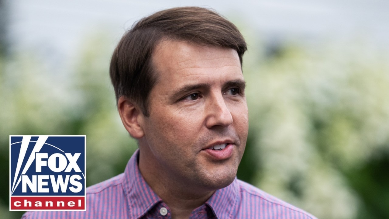 Dem FENDS OFF socialist primary challenger in New Hampshire