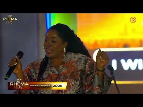 Sinach ministering at RHEMA FEAST NAİROBİ KENYA