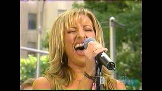 Lee Ann Womack live Good Morning America - Does My Ring Burn Your Finger