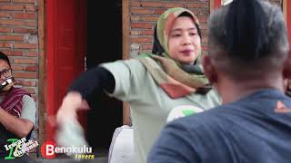 Download lagu Ape De Pete Ape De Boyak Versi Nia Dirgha Irama Dopang Saat panen saweran bersama raja sawer mp3 Download lagu Ape De Pete Ape De Boyak Versi Nia Dirgha Irama Dopang Saat panen saweran bersama raja sawer mp3