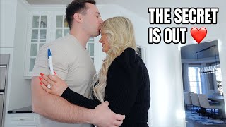 I've Been Keeping a Secret...WE'RE HAVING A BABY! Telling Family & Friends ❤️ Pregnancy Announcement