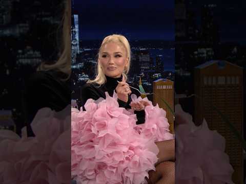 #BlakeShelton introduced #GwenStefani to their new holiday tradition of making a timpano dome!