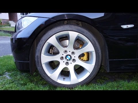 Gold calipers on black BMW 3 E90