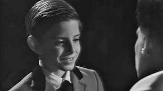 Judy Garland - Happiness Is Just a Thing Called Joe (live)