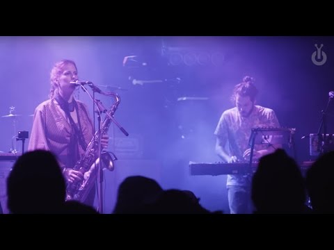 Buttering Trio I Babylon Performance