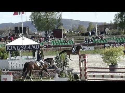 Nina Braaten, klasse 48 . 05.05.2012 (6).MP4