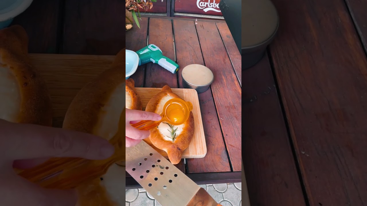 Thumbnail for short Chizzzy bake video
