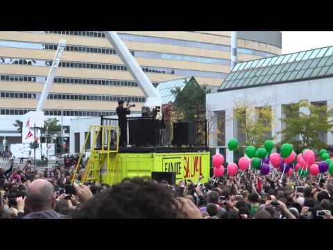 Stromae — concert stunt (Montréal) 4 octobre 2013