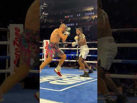 Don't sleep on this man right here 😮‍💨 #keyshawndavis #boxing #highlights