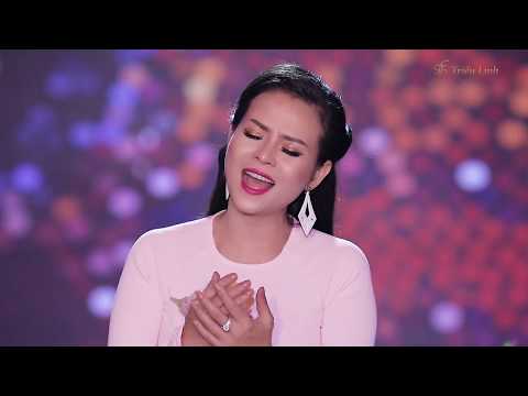 Thể hiện bởi Triều Linh