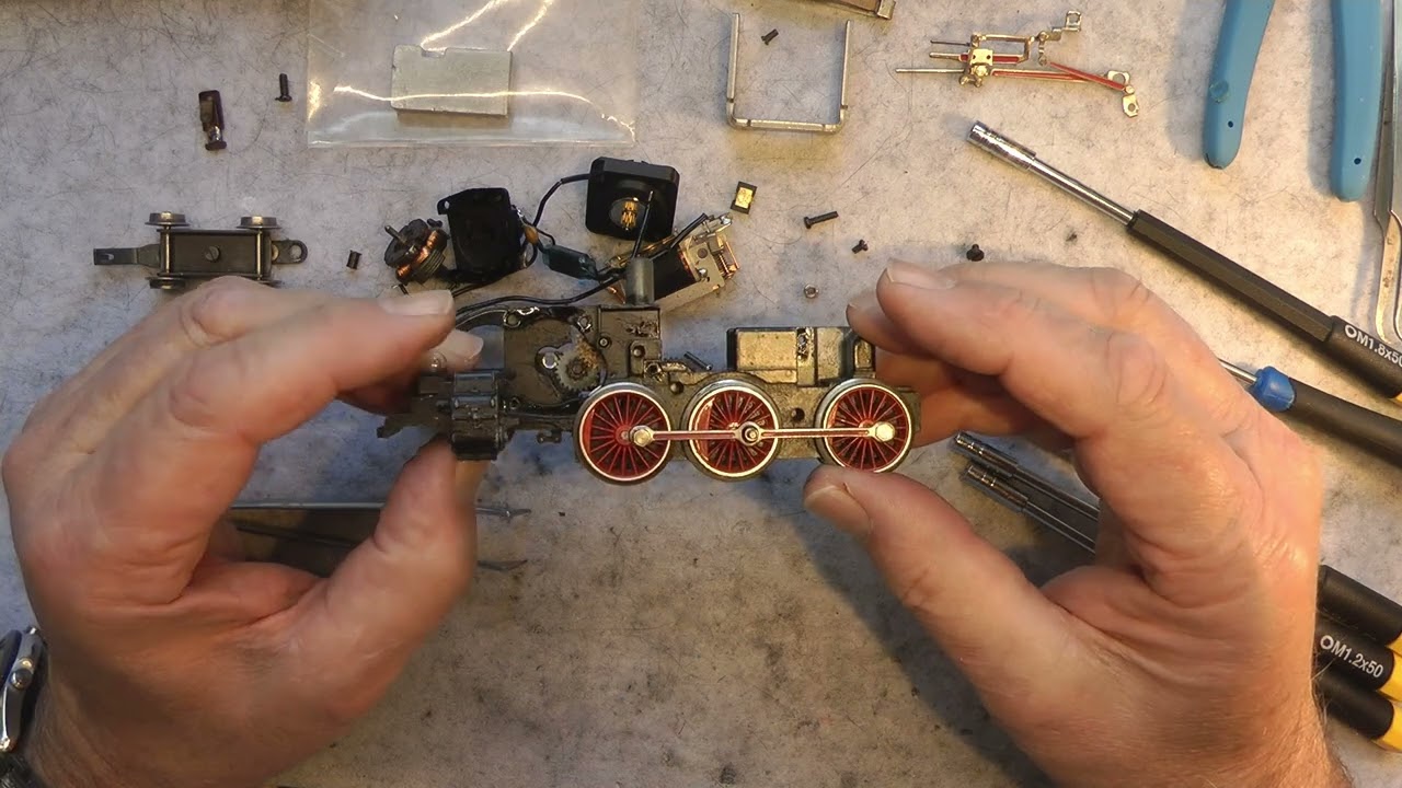 Wolfgangs Märklin Modellbahn BR 38 bekommt SB Motor