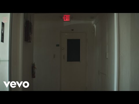 Diz and the Fam - Fire ft. Desi Valentine