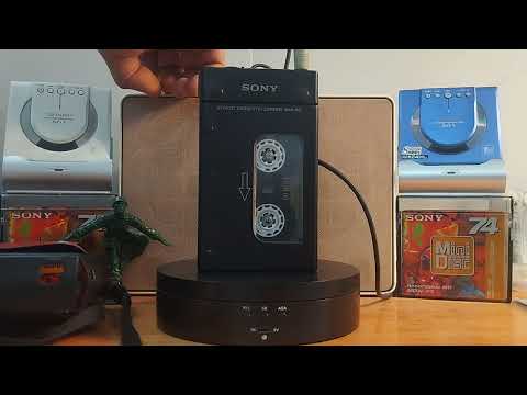 Sony WM R2 1982 - Sony Walkman Cassette player WM R2 black working image 11